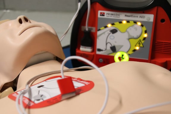 Versorgung mit Defibrillatoren verbessern