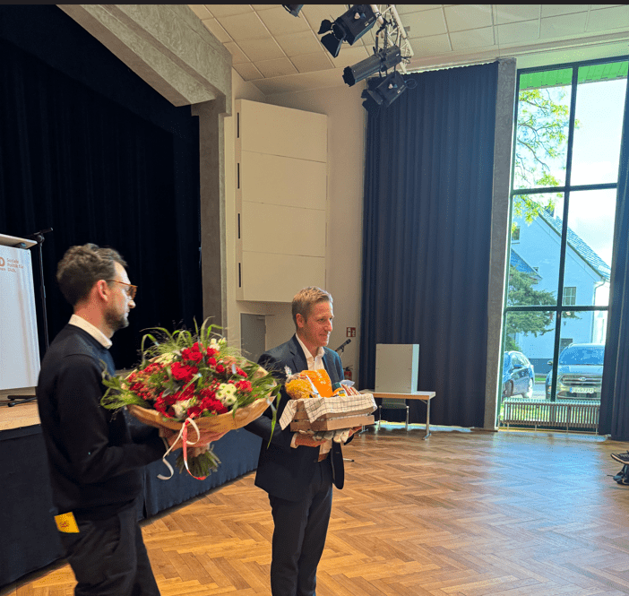 Markus Ramers geht mit voller Unterstützung in die nächste Runde Mit 100 Prozent offiziell zum SPD-Landratskandidaten gewählt Markus Ramers geht mit voller Unterstützung in die nächste Runde
Mit 100 Prozent offiziell zum SPD-Landratskandidaten gewählt